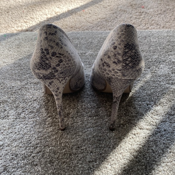 Snakeprint Heels - Picture 3 of 4